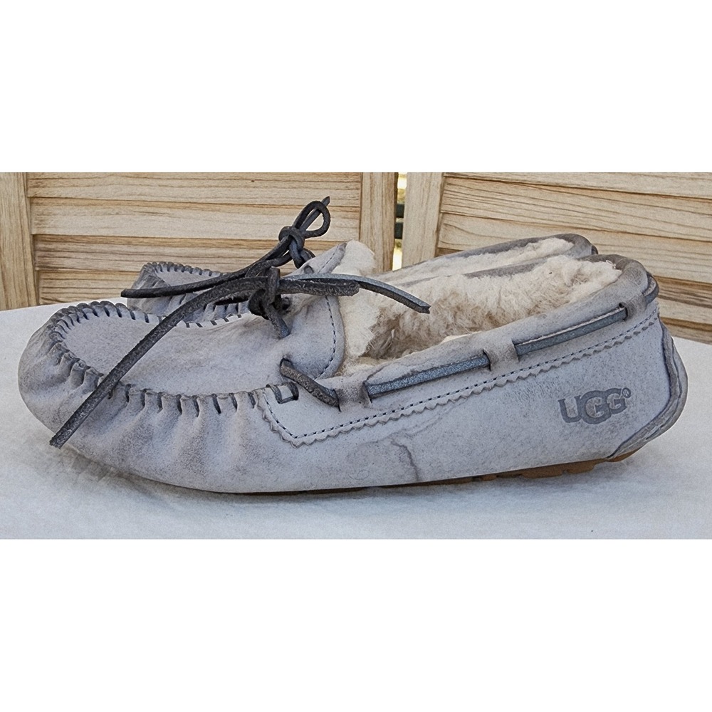 UGG Sz 6 Light Blue Gray Suede Dakota Moccasin Slippers Cozy Warm Scandinavian